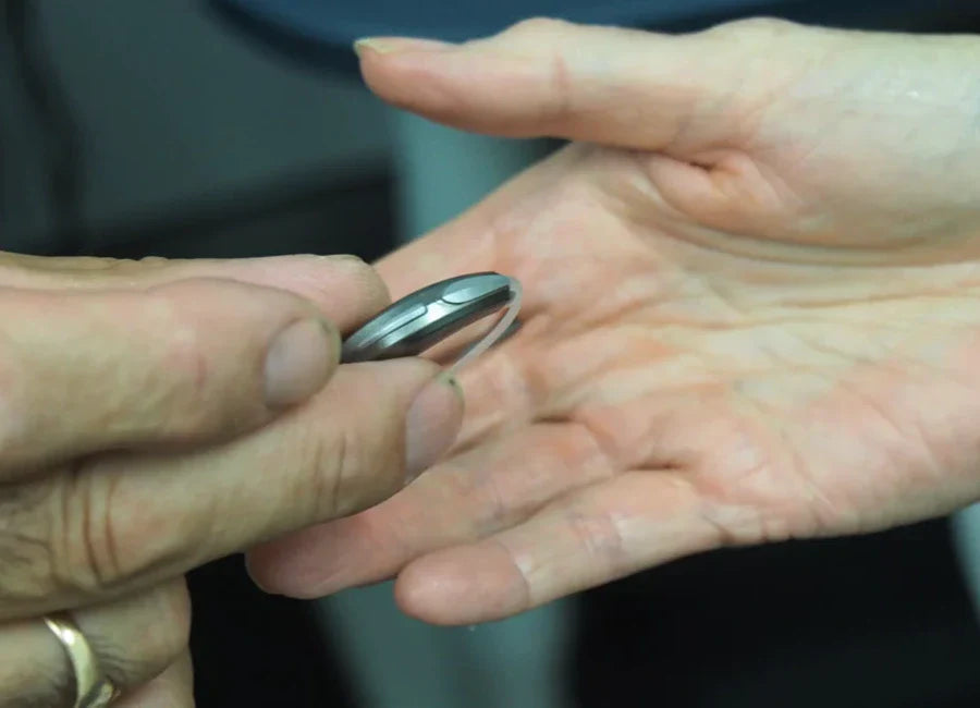 How CIC Hearing Aids Are Different From BTE Hearing Aids?